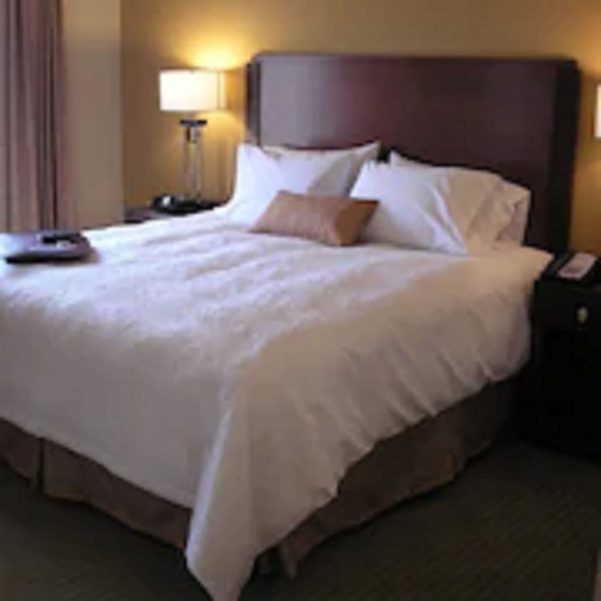 Hampton Inn & Suites Riverside/Corona East Ngoại thất bức ảnh