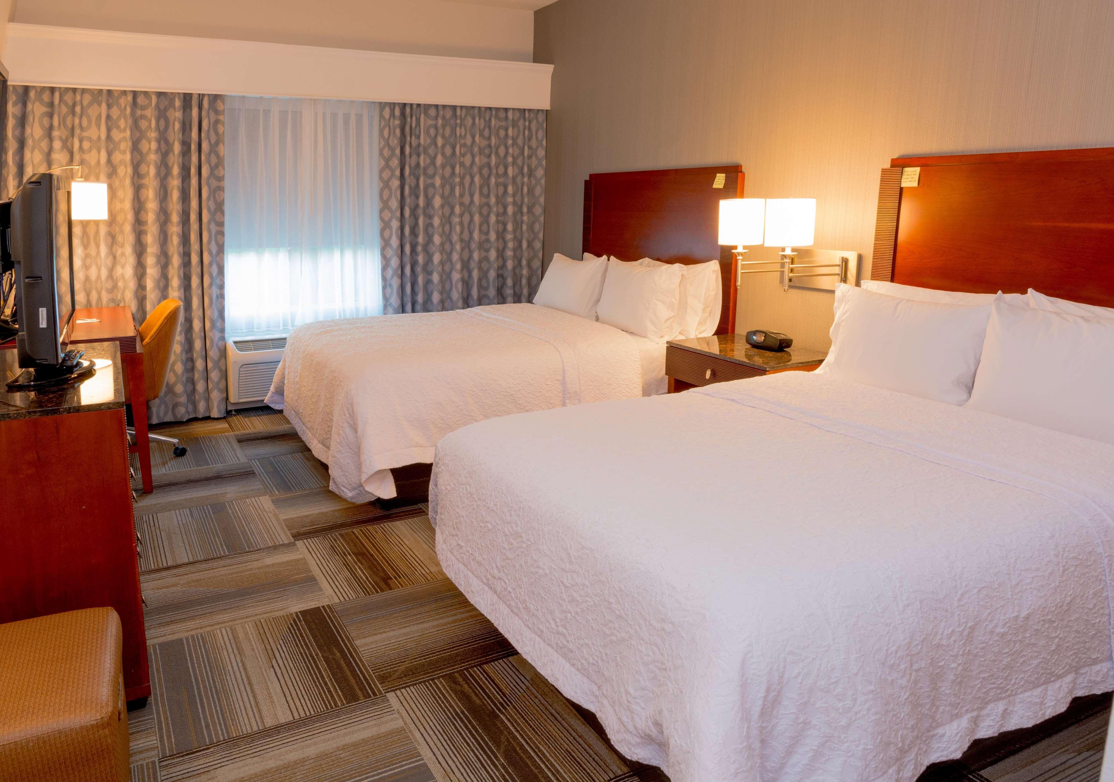 Hampton Inn & Suites Riverside/Corona East Ngoại thất bức ảnh