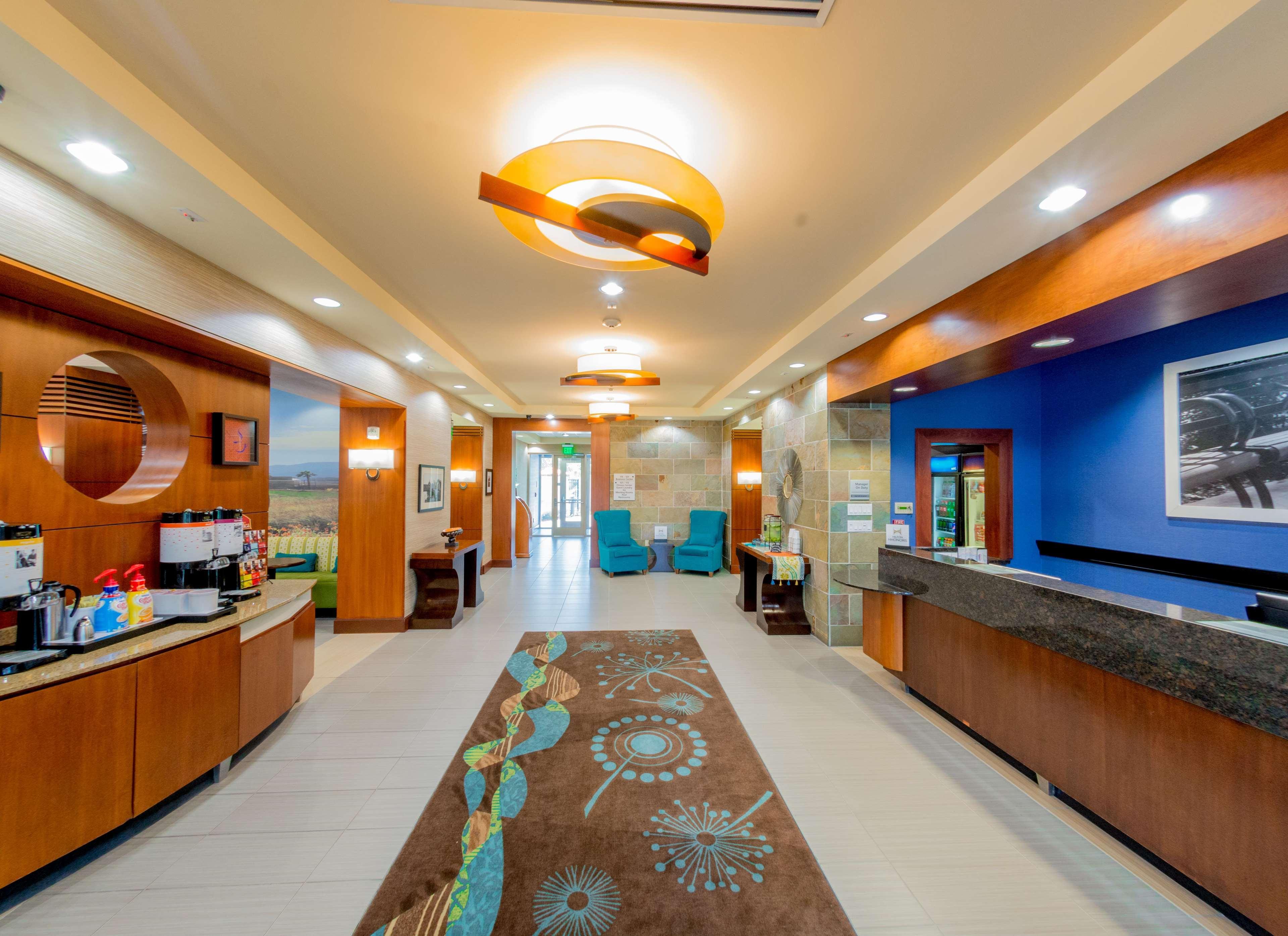 Hampton Inn & Suites Riverside/Corona East Ngoại thất bức ảnh
