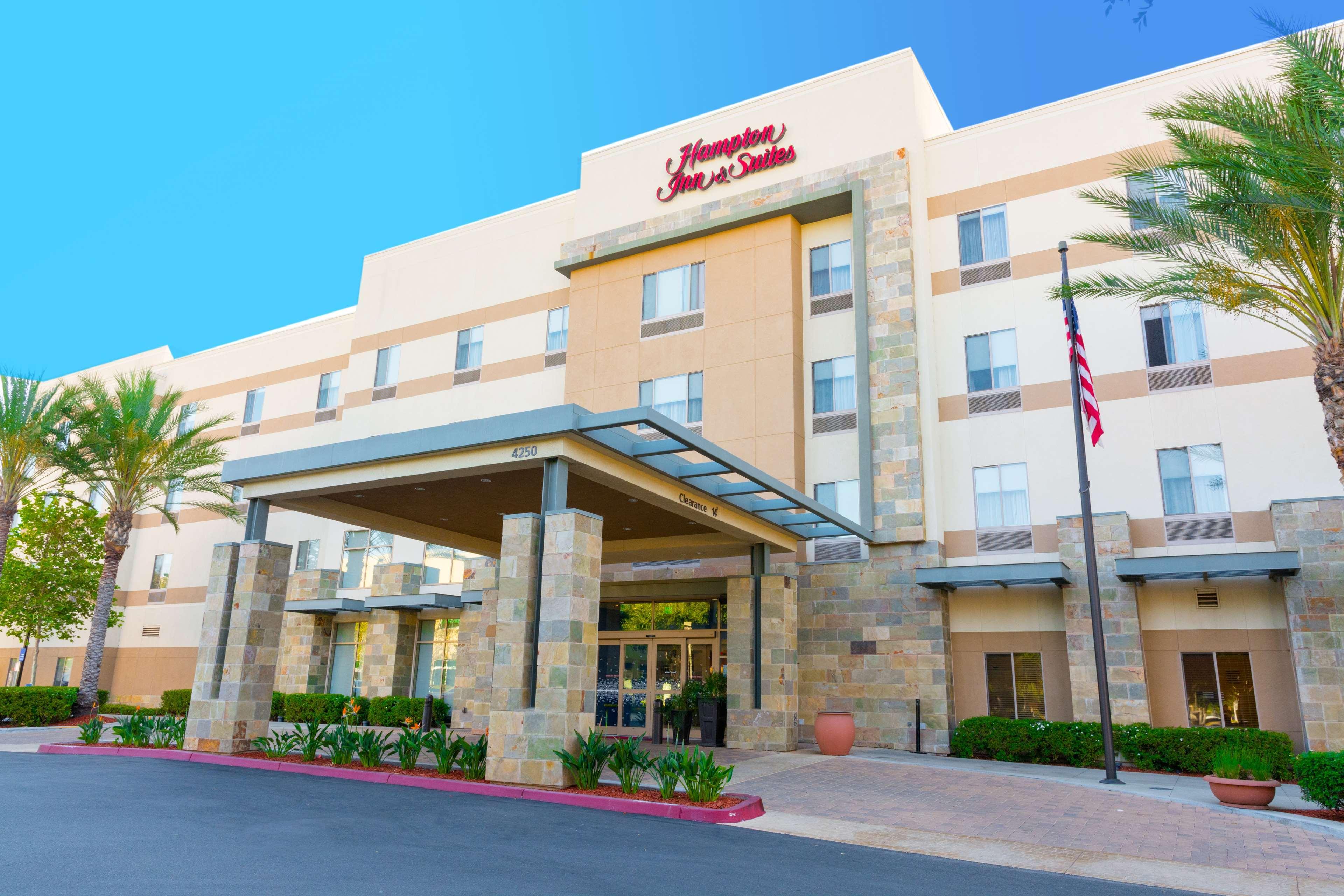 Hampton Inn & Suites Riverside/Corona East Ngoại thất bức ảnh