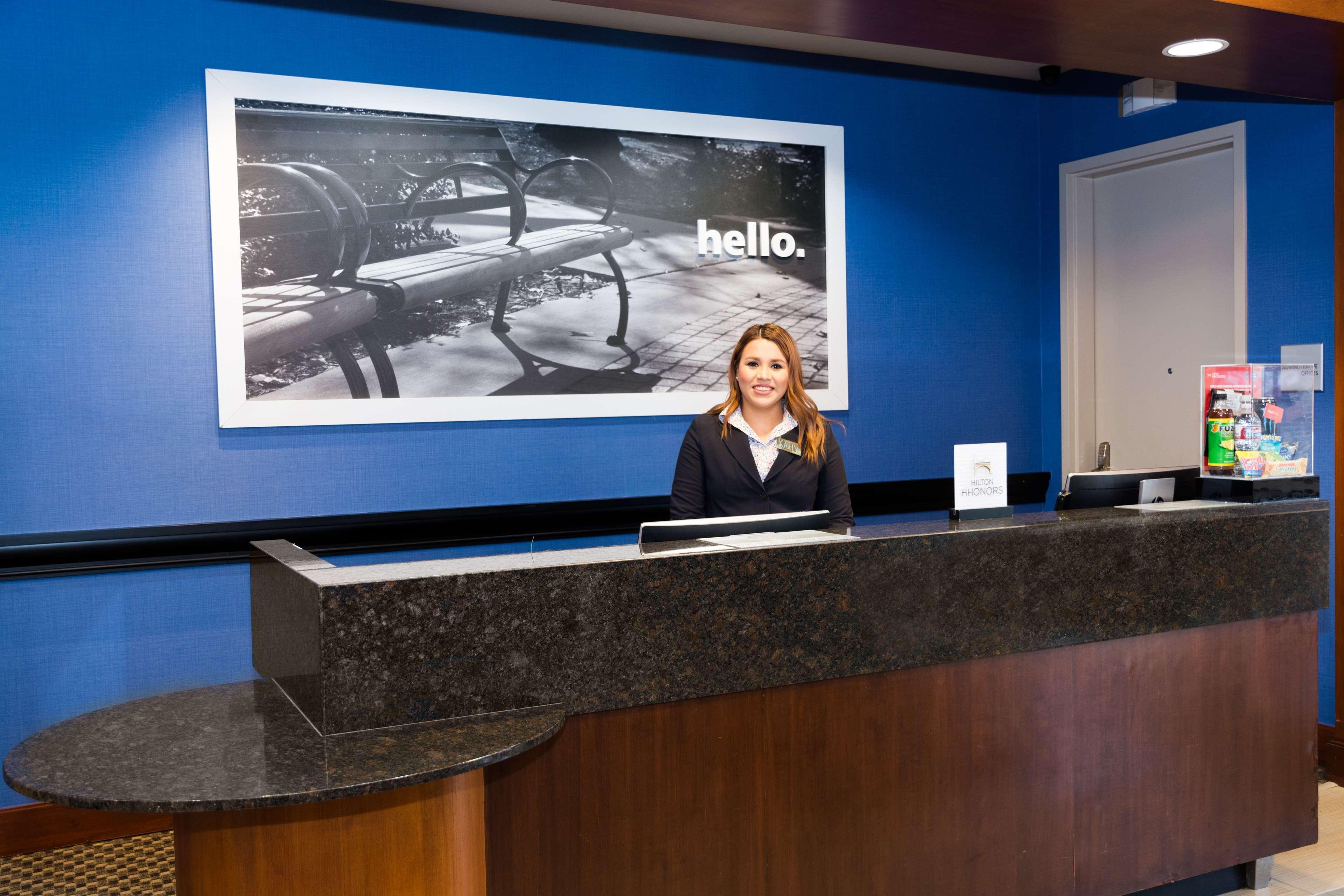 Hampton Inn & Suites Riverside/Corona East Ngoại thất bức ảnh