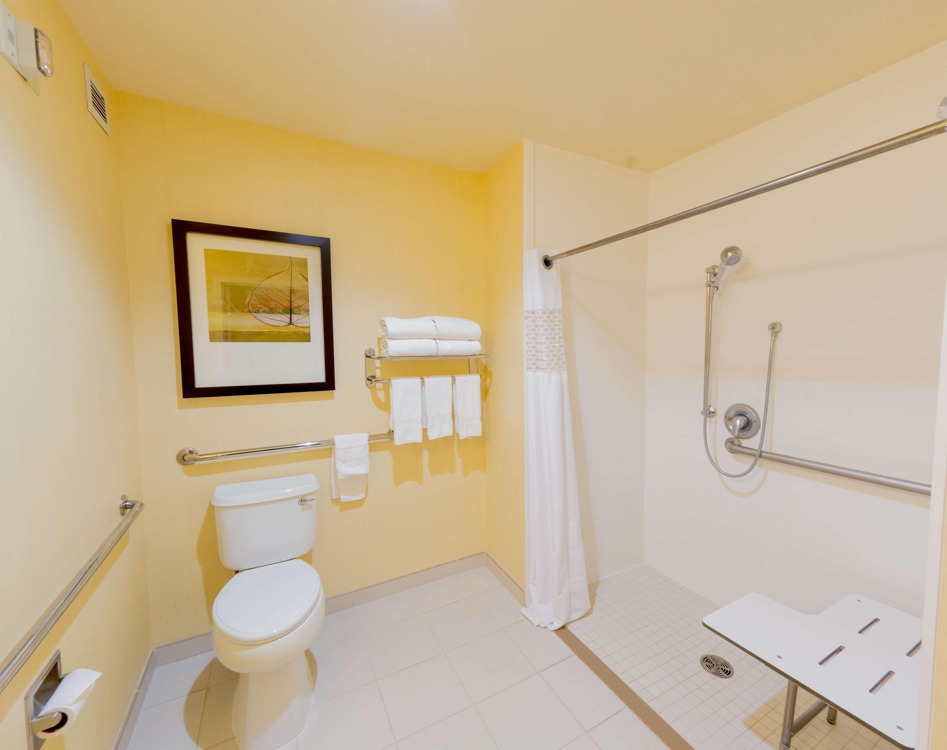 Hampton Inn & Suites Riverside/Corona East Ngoại thất bức ảnh