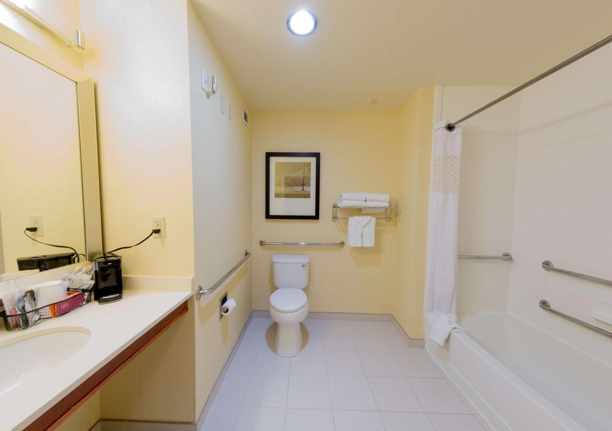 Hampton Inn & Suites Riverside/Corona East Ngoại thất bức ảnh