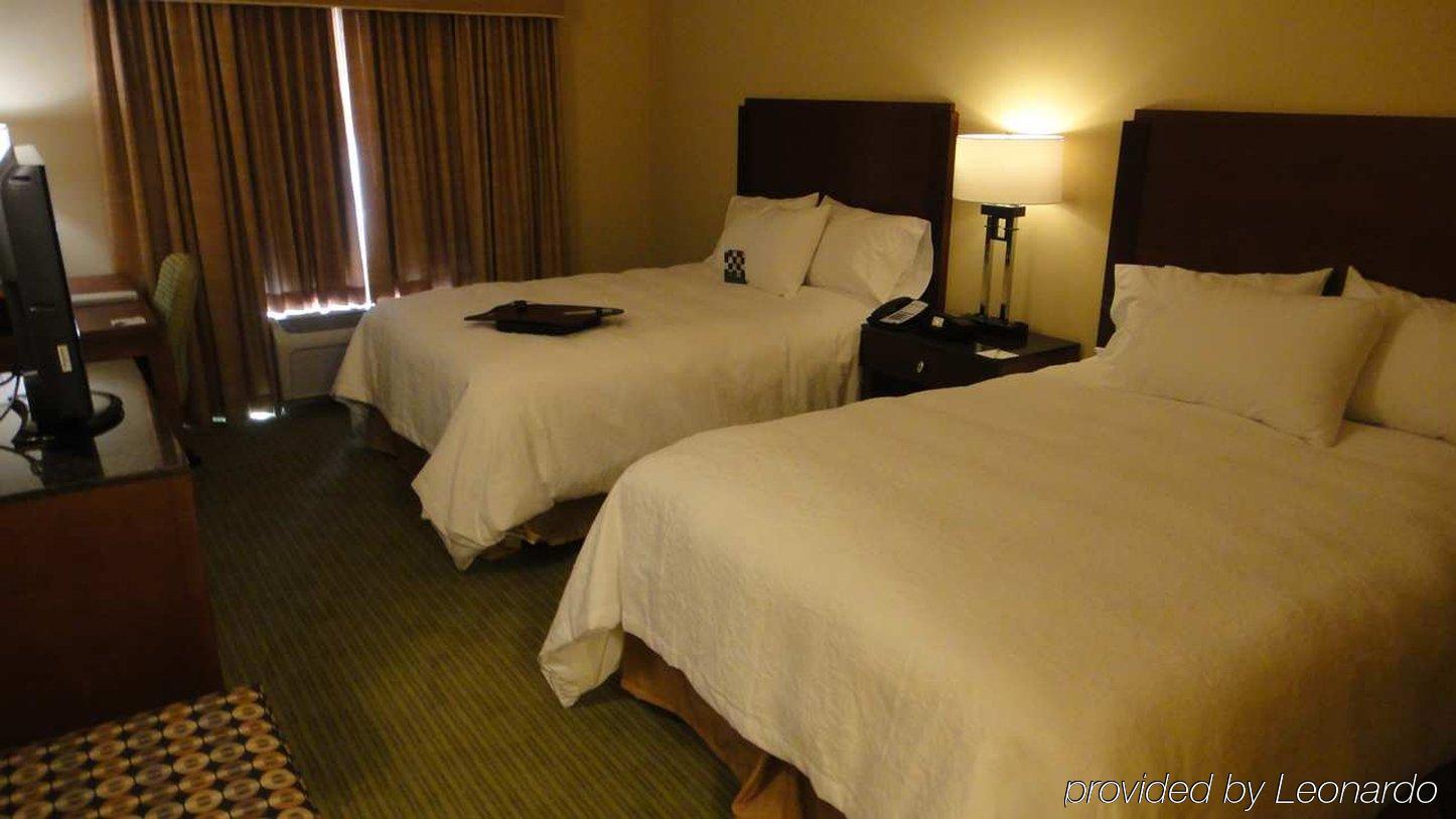 Hampton Inn & Suites Riverside/Corona East Phòng bức ảnh